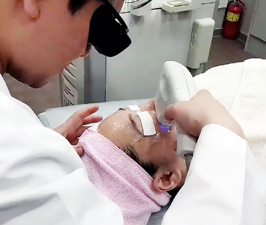 복합형 색소 치료 프로그램 이미지